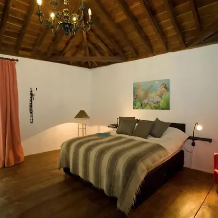 Luxury House, Arona Village